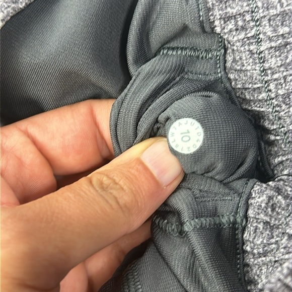 Lululemon Hotty Hot Short II *Long 4" Heather Lux Multi Black / Heathered Black - Picture 6 of 6